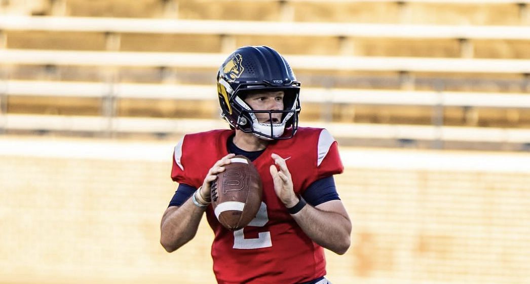What is Jett Huff’s Jersey Number